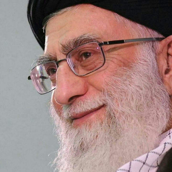 امام خامنه ای بزرگ